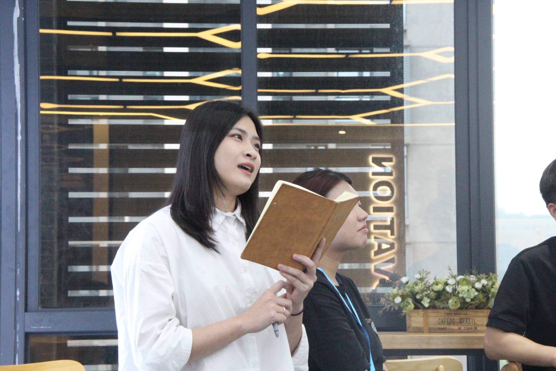 時(shí)彙信息6月(yuè)讀(dú)書(shū)彙｜閱見(jiàn)世界