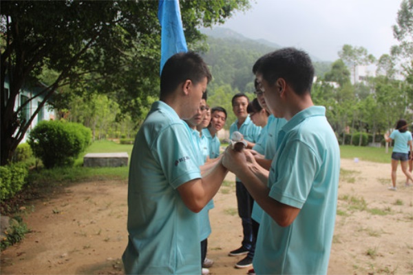 時(shí)彙信息首次戶外(wài)拓展活動完滿完成 時(shí)彙信息首次戶外(wài)拓展活動完滿完成