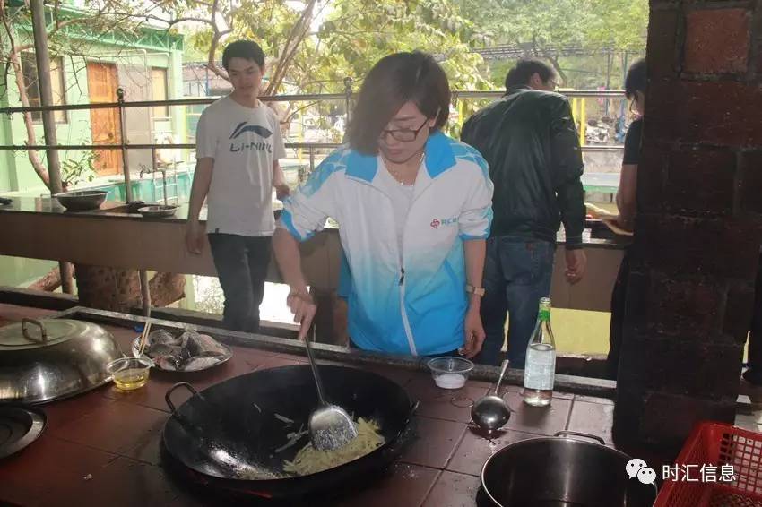 奏響時(shí)彙的(de)青春樂(yuè)章(zhāng) 奏響時(shí)彙的(de)青春樂(yuè)章(zhāng)