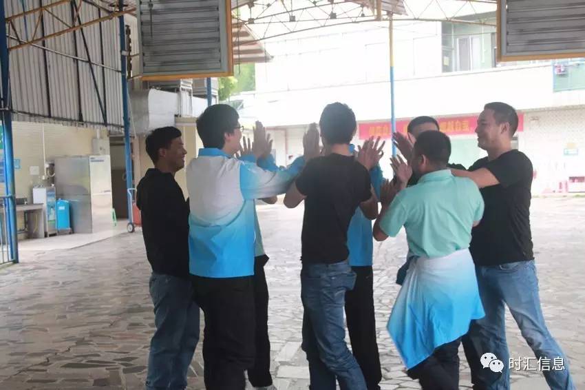 奏響時(shí)彙的(de)青春樂(yuè)章(zhāng) 奏響時(shí)彙的(de)青春樂(yuè)章(zhāng)