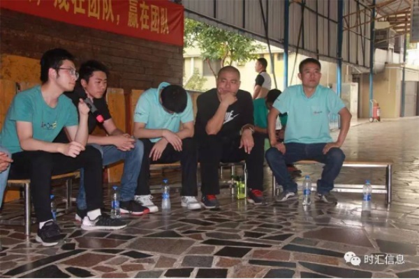 奏響時(shí)彙的(de)青春樂(yuè)章(zhāng) 奏響時(shí)彙的(de)青春樂(yuè)章(zhāng)