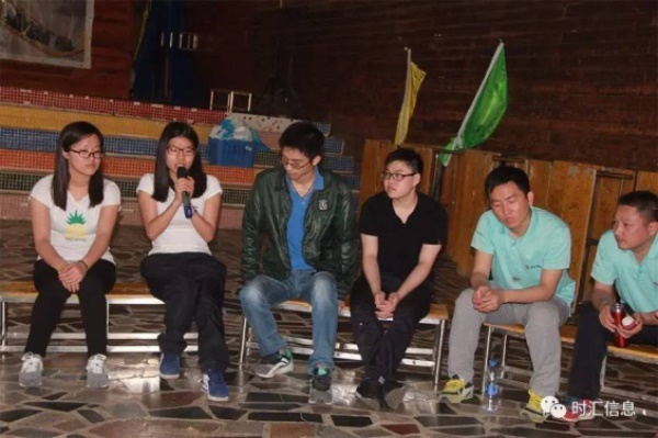 奏響時(shí)彙的(de)青春樂(yuè)章(zhāng) 奏響時(shí)彙的(de)青春樂(yuè)章(zhāng)