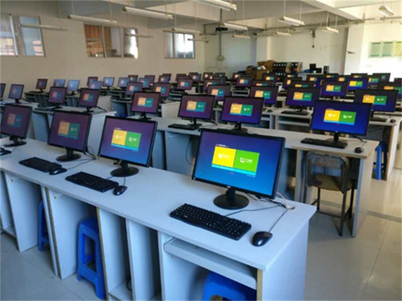 清遠(yuǎn)職業(yè)技(jì)術(shù)學院基于雲計(jì)算(suàn)的(de)公共機(jī)房(fáng)采購(gòu)項目