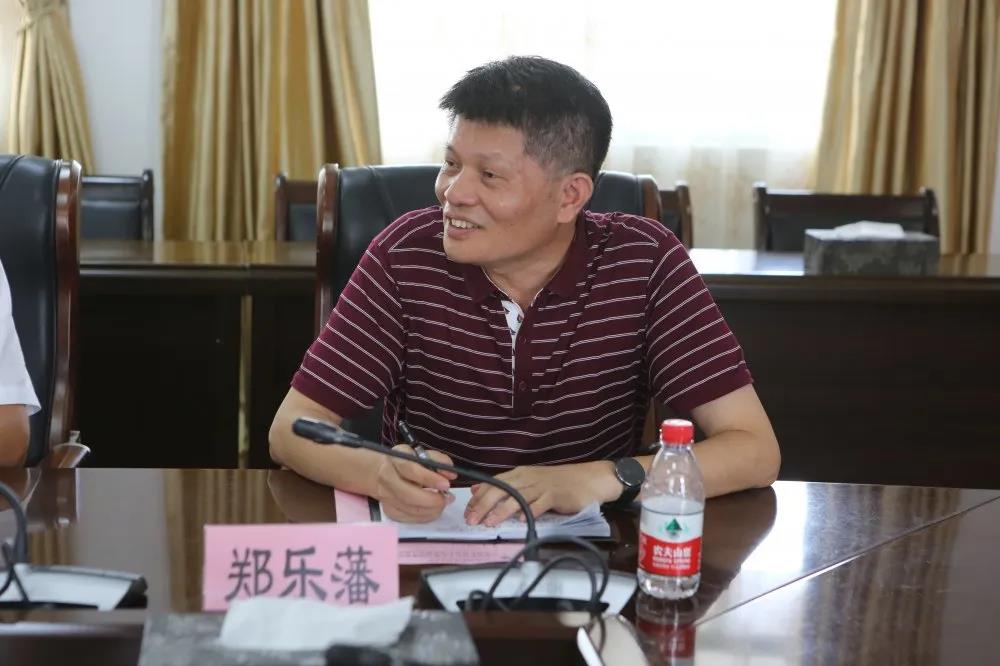 廣州鐵(tiě)路(lù)職業(yè)技(jì)術(shù)學院與浪潮集團、時(shí)彙信息簽署三方戰略合作(zuò)協議(yì)