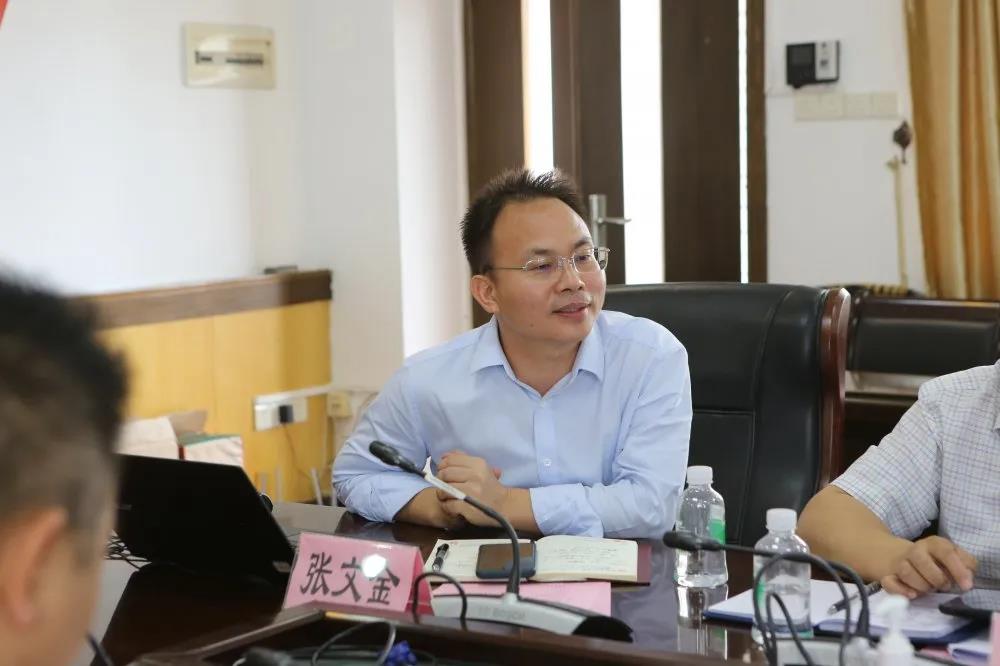 廣州鐵(tiě)路(lù)職業(yè)技(jì)術(shù)學院與浪潮集團、時(shí)彙信息簽署三方戰略合作(zuò)協議(yì)