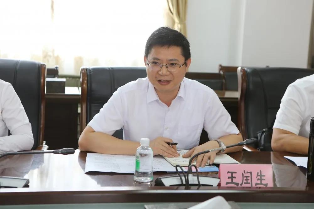 廣州鐵(tiě)路(lù)職業(yè)技(jì)術(shù)學院與浪潮集團、時(shí)彙信息簽署三方戰略合作(zuò)協議(yì)