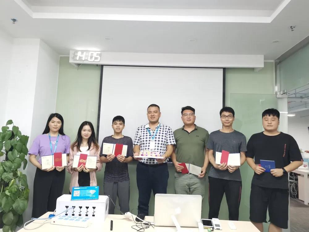 深圳市獵空科技有限公司2020第二季度員(yuán)工(gōng)大(dà)會(huì)暨拓展活動順利舉行(xíng)