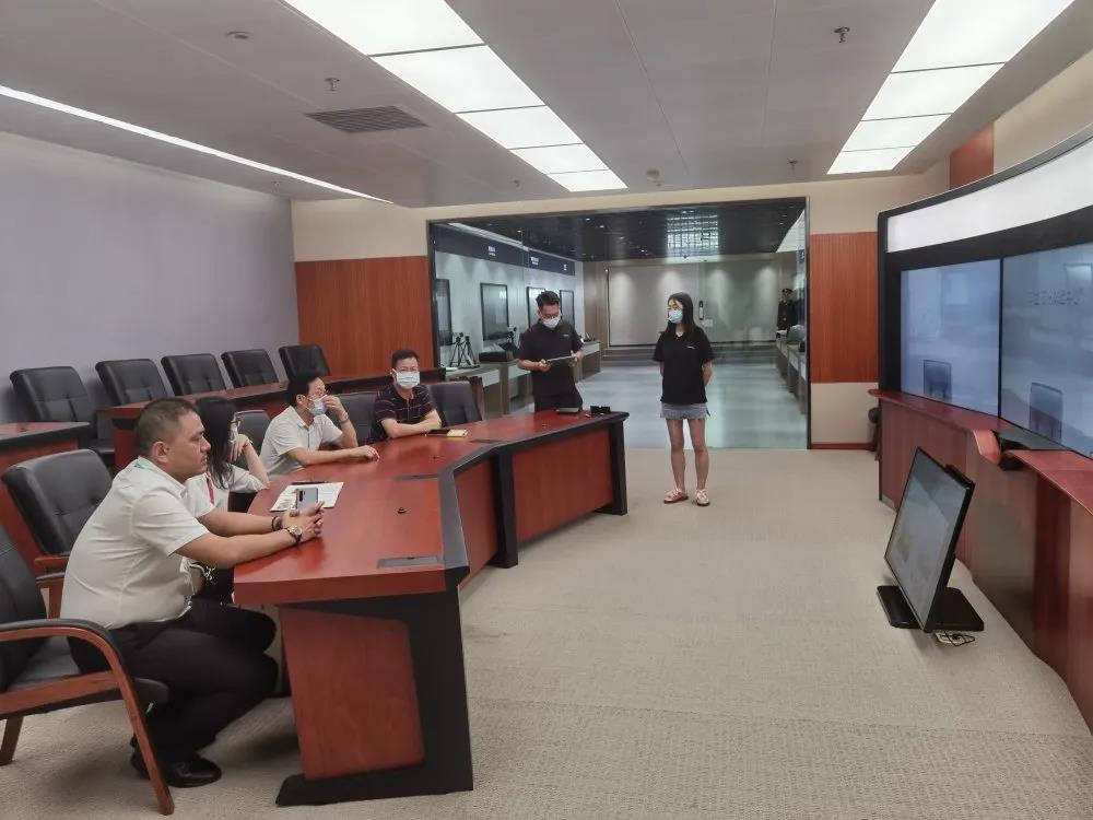 廣州市(shì)科(kē)技(jì)局領導莅臨時(shí)彙信息參觀調研指導 廣州市(shì)科(kē)技(jì)局領導莅臨時(shí)彙信息參觀調研指導